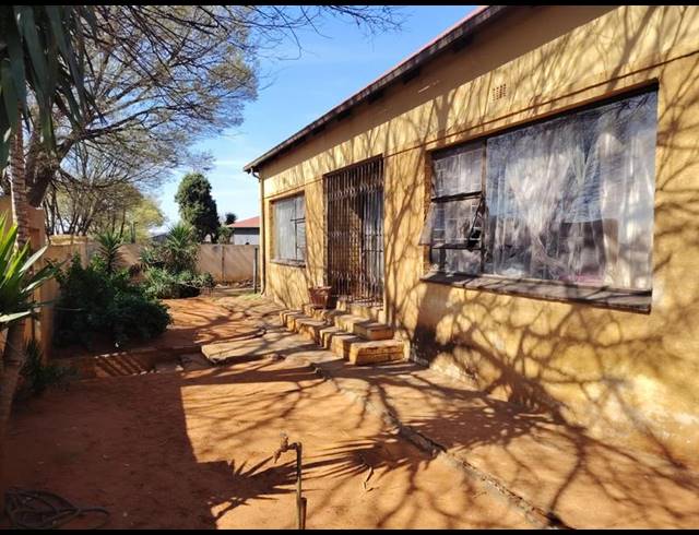 4 BEDROOM HOUSE FOR SALE IN BRAKPAN NORTH